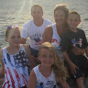 Meet your Posher, Julia